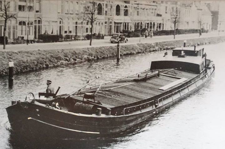 De Minerva als vrachtschip, begin 20e eeuw