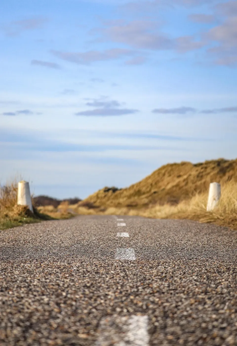 Weg durch die Dünen auf einer Watteninsel